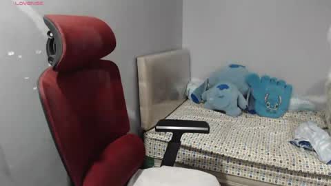 Snapshot of bubblebuttpinay chatting on July 18, 2026, 11:52 pm Sunshine online show from July 18, 2026, 11:52 pm