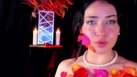 Snapshot of bubblewhite_ chatting on December 9, 2024, 5:19 pm BubbleJereth online show from December 9, 2024, 5:19 pm