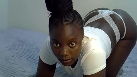 bubbly_ass30 online show from February 23, 2026, 2:42 am