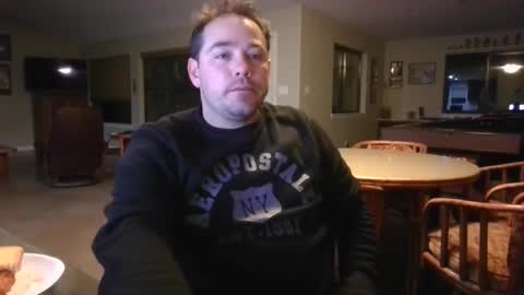 Snapshot of buck255604 chatting on January 27, 2025, 3:26 am buck255604 online show from January 27, 2025, 3:26 am