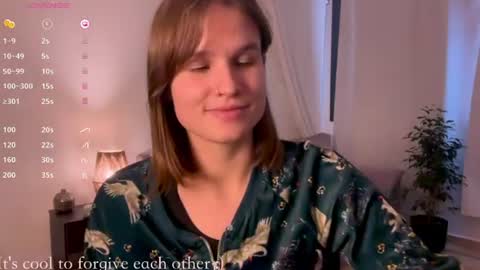 Snapshot of buckwheat_queen chatting on June 10, 2026, 7:35 pm Mira online show from June 10, 2026, 7:35 pm