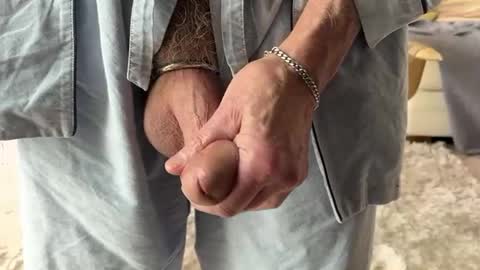 bucky58 online show from February 13, 2025, 2:09 pm