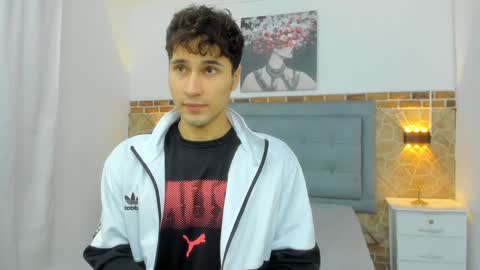 Snapshot of buddy_whitte chatting on February 8, 2025, 11:22 am Buddy Whitte online show from February 8, 2025, 11:22 am