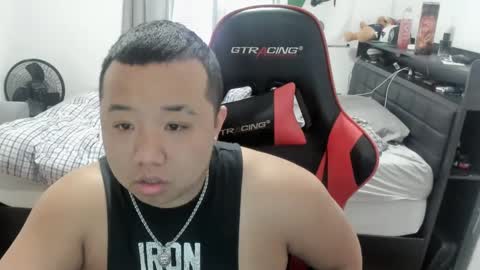 buffsexyman24 online show from February 26, 2025, 2:46 pm