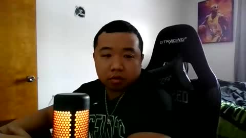 buffsexyman24 online show from March 6, 2026, 2:46 pm