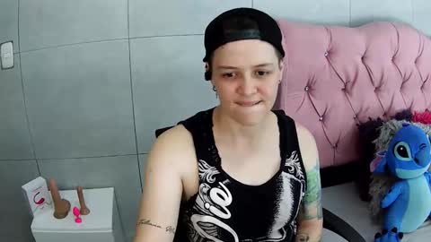 Snapshot of bug2025 chatting on November 27, 2025, 2:02 am bug2025 online show from November 27, 2025, 2:02 am