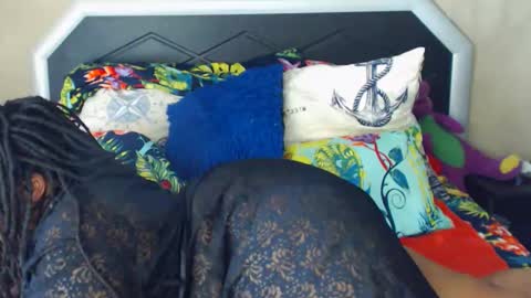 bulkyyass4u online show from October 26, 2025, 1:22 am