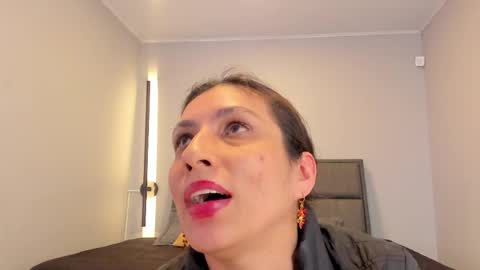 Snapshot of bulma_bambina_ chatting on May 27, 2026, 1:57 am Bulma Bambina online show from May 27, 2026, 1:57 am