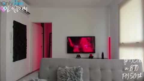 Snapshot of bumbum_kalibum chatting on February 25, 2025, 4:53 pm Ivan online show from February 25, 2025, 4:53 pm