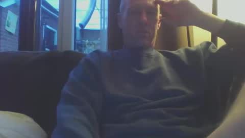 Dutch cock online show from March 1, 2026, 6:48 am