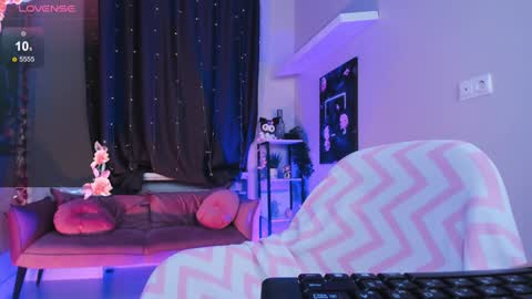 Sasha  online show from February 5, 2025, 4:47 pm