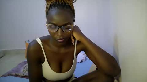 Snapshot of bunny_bliss1 chatting on May 4, 2026, 6:59 pm bunny_bliss1 online show from May 4, 2026, 6:59 pm