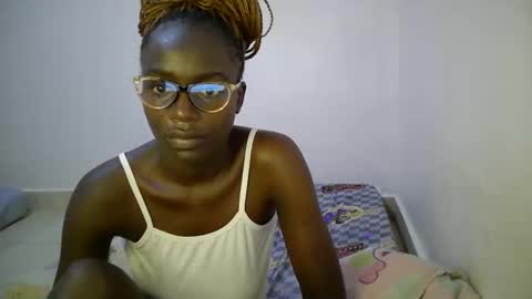 Snapshot of bunny_bliss1 chatting on May 11, 2026, 4:04 pm bunny_bliss1 online show from May 11, 2026, 4:04 pm