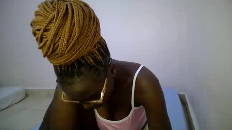 Snapshot of bunny_bliss1 chatting on May 15, 2026, 9:00 pm bunny_bliss1 online show from May 15, 2026, 9:00 pm