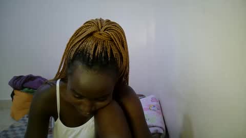 Snapshot of bunny_bliss1 chatting on May 25, 2026, 8:59 pm bunny_bliss1 online show from May 25, 2026, 8:59 pm