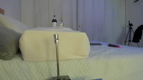 Snapshot of bunny_blush1 chatting on April 17, 2026, 6:00 pm bunny_blush1 online show from April 17, 2026, 6:00 pm