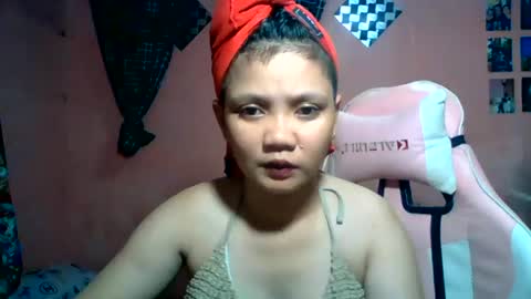Snapshot of bunny_flower18 chatting on June 20, 2026, 8:39 am bunny_flower18 online show from June 20, 2026, 8:39 am