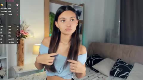 Snapshot of bunny_nova chatting on October 4, 2025, 9:07 am Aria online show from October 4, 2025, 9:07 am