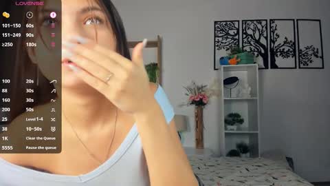 Snapshot of bunny_nova chatting on October 16, 2025, 8:15 am Aria online show from October 16, 2025, 8:15 am