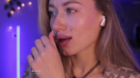 Snapshot of bunny_tsukino chatting on February 26, 2026, 3:27 am B U N N Y online show from February 26, 2026, 3:27 am