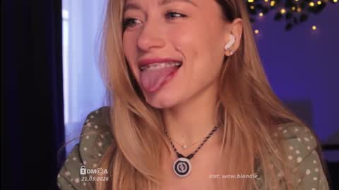 Snapshot of bunny_tsukino chatting on March 21, 2026, 3:33 am B U N N Y online show from March 21, 2026, 3:33 am