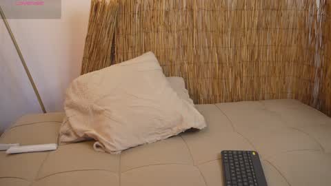 Snapshot of bunnycute_shy chatting on June 1, 2026, 12:40 pm 30 Off online show from June 1, 2026, 12:40 pm