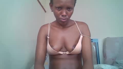 bunnydiva_ online show from October 13, 2025, 6:08 pm