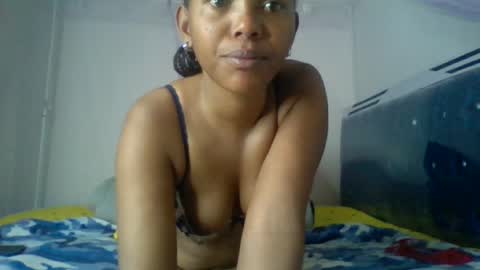 Snapshot of bunnydiva_ chatting on June 24, 2026, 1:37 am bunnydiva_ online show from June 24, 2026, 1:37 am