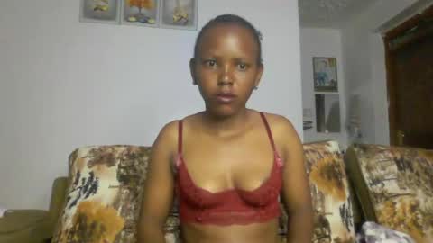 Snapshot of bunnydiva_ chatting on August 6, 2026, 3:41 am bunnydiva_ online show from August 6, 2026, 3:41 am
