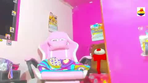 Snapshot of bunnygirl98 chatting on September 20, 2025, 10:27 am BARBYCHOCOLAT online show from September 20, 2025, 10:27 am