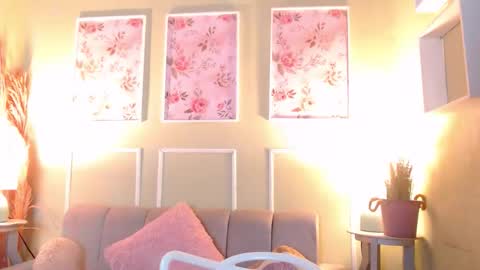 ANASTASIA online show from February 1, 2026, 12:15 pm