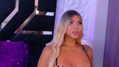 Snapshot of bunnynicolle chatting on January 6, 2025, 7:56 pm ONLYFANS online show from January 6, 2025, 7:56 pm