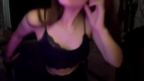 Bella online show from June 20, 2026, 5:10 am