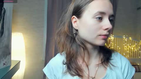 Lizy online show from December 1, 2025, 7:02 am