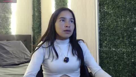 Snapshot of bunnywhite21 chatting on November 24, 2025, 4:18 pm bunny online show from November 24, 2025, 4:18 pm