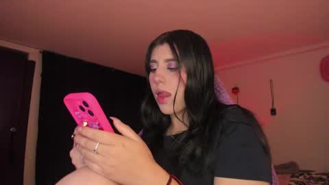 Jess online show from June 4, 2026, 4:51 am