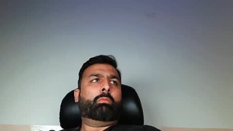 Hairy Arabian online show from February 19, 2025, 7:05 pm