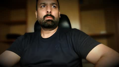 Hairy Arabian online show from October 6, 2025, 3:37 am