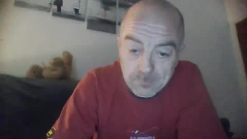 burnleyguy1977 online show from January 8, 2025, 3:08 am