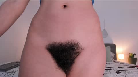 Snapshot of bush_woman chatting on February 4, 2025, 7:00 pm Larisa online show from February 4, 2025, 7:00 pm