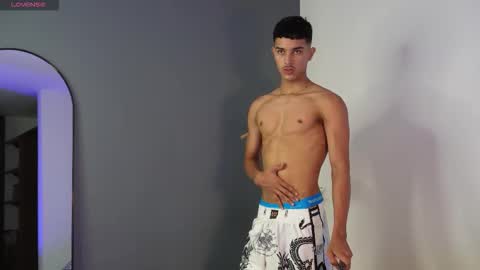 Snapshot of busterspinter chatting on October 23, 2025, 6:06 pm Buster independent model online show from October 23, 2025, 6:06 pm