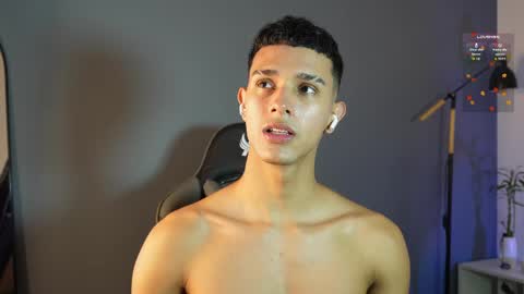 Buster independent model online show from April 29, 2026, 3:32 am