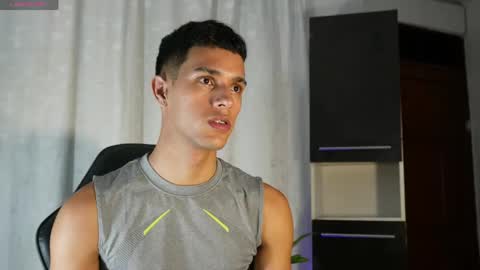 Snapshot of busterspinter chatting on May 5, 2026, 5:37 am Buster independent model online show from May 5, 2026, 5:37 am