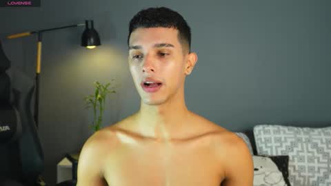 Snapshot of busterspinter chatting on June 9, 2026, 3:18 am Buster independent model online show from June 9, 2026, 3:18 am