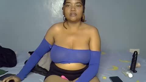 busty kenzi online show from June 9, 2026, 6:52 pm