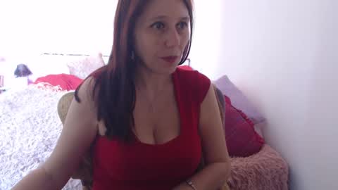 Snapshot of bustygf chatting on February 27, 2025, 12:45 pm anna online show from February 27, 2025, 12:45 pm