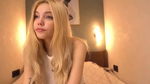 butteflai online show from February 5, 2026, 4:39 am