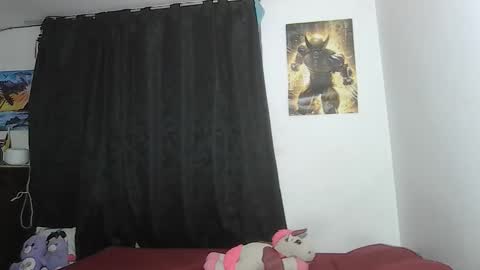 Snapshot of buttercup_milk chatting on January 9, 2026, 5:21 am Dylan online show from January 9, 2026, 5:21 am