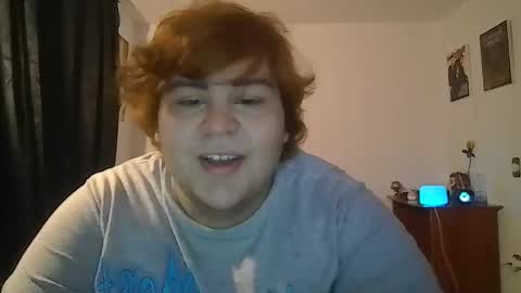 Snapshot of buttercup_milk chatting on January 14, 2026, 12:16 am Dylan online show from January 14, 2026, 12:16 am
