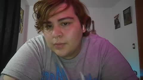 Snapshot of buttercup_milk chatting on January 18, 2026, 5:11 am Dylan online show from January 18, 2026, 5:11 am